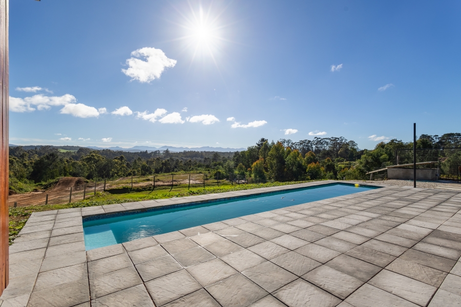 6 Bedroom Property for Sale in Harkerville A H Western Cape